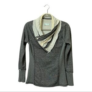 𝅺ZIP V cowl neck charcoal sweatshirt with cream lace/light gray neck accents